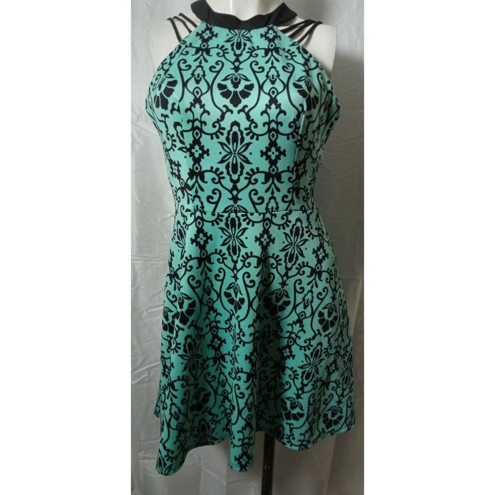 B DARLIN Women Sleeveless Halter Short Fit + Flare Dress Mint Green Size 5/6